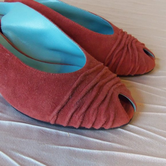 Thierry Rabotin Coral Red Suede Peep Toe Slingbacks sz 38 - Picture 4 of 9